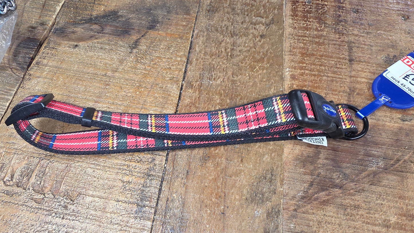 ANCOL TARTAN dog collar 45-70cm.     ( CLEARANCE )